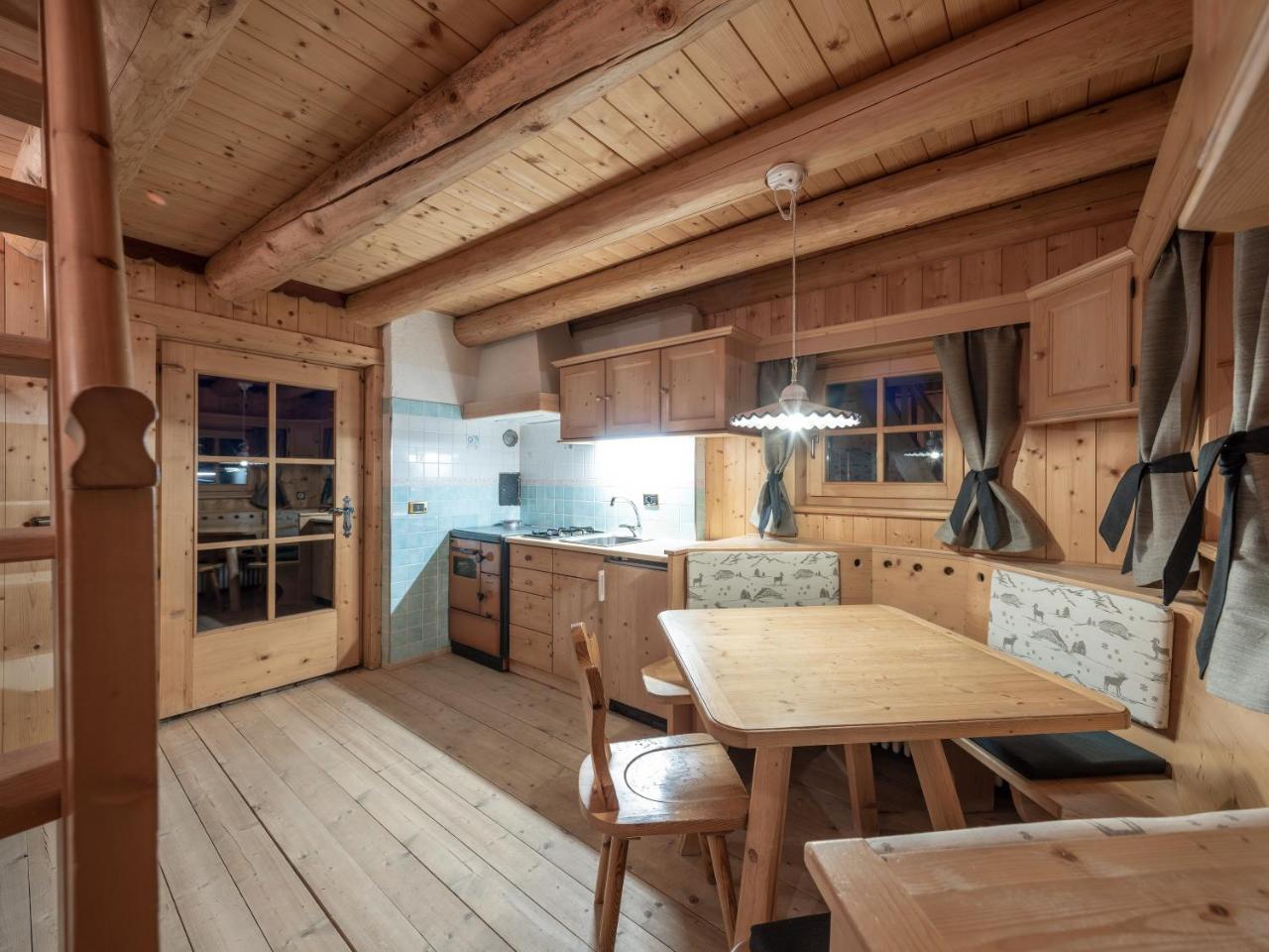 Отель Rifugio Graziani Huette Сан-Виджилио-ди-Мареббе Экстерьер фото
