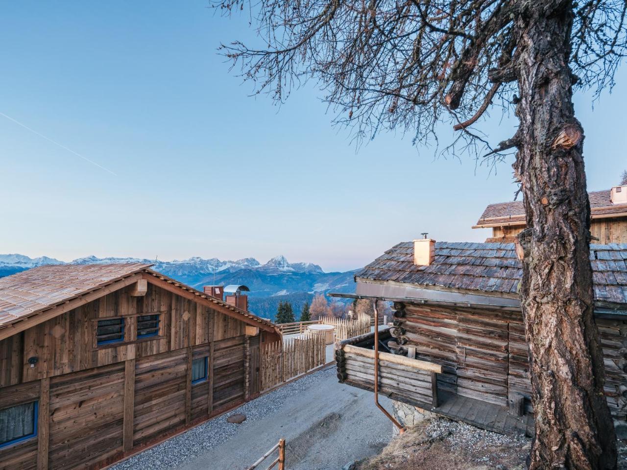 Отель Rifugio Graziani Huette Сан-Виджилио-ди-Мареббе Экстерьер фото