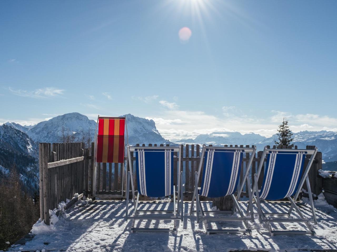 Отель Rifugio Graziani Huette Сан-Виджилио-ди-Мареббе Экстерьер фото