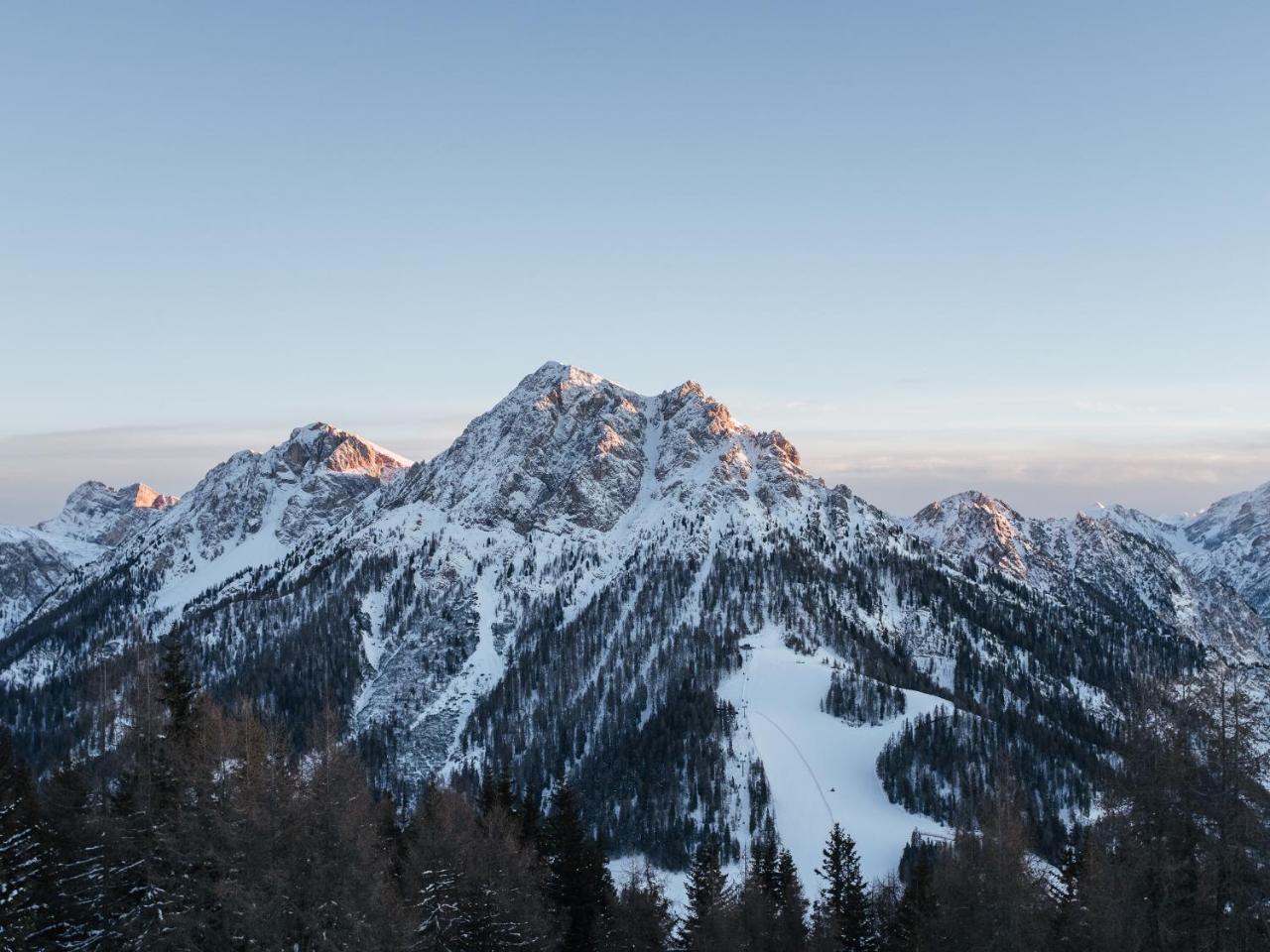 Отель Rifugio Graziani Huette Сан-Виджилио-ди-Мареббе Экстерьер фото