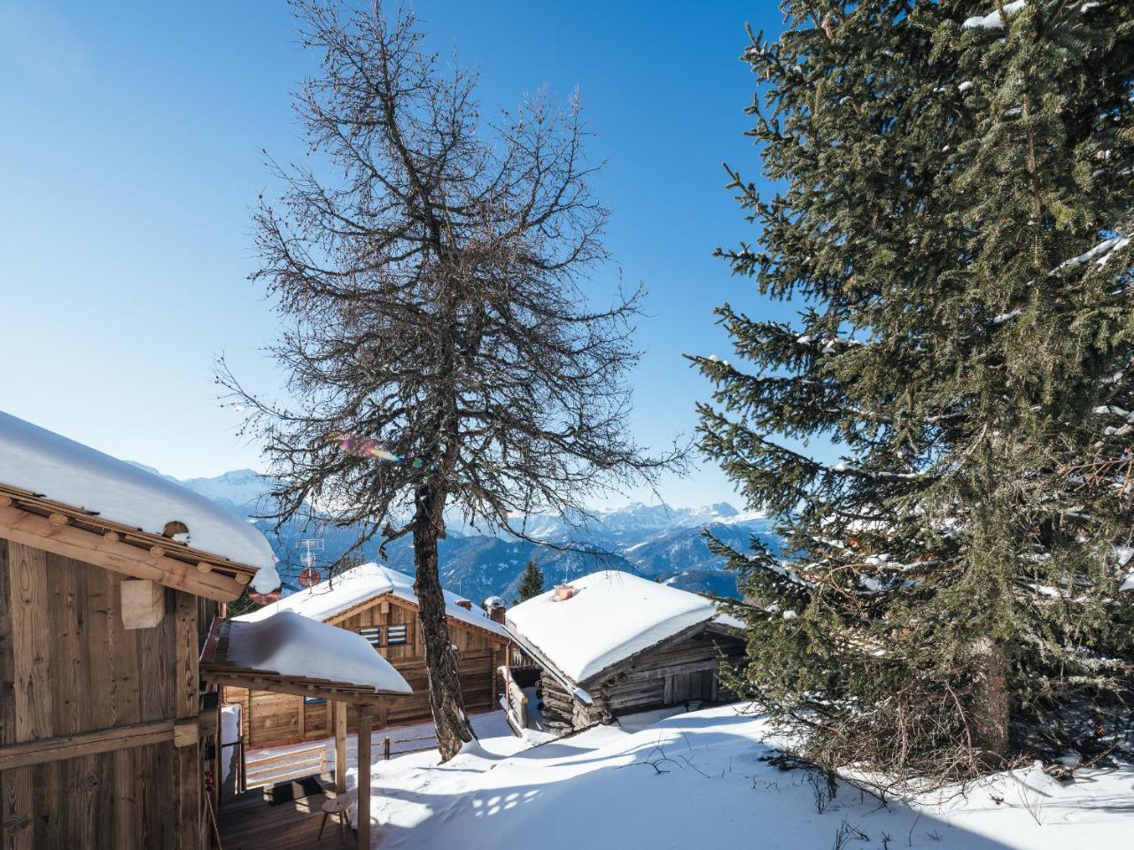 Отель Rifugio Graziani Huette Сан-Виджилио-ди-Мареббе Экстерьер фото