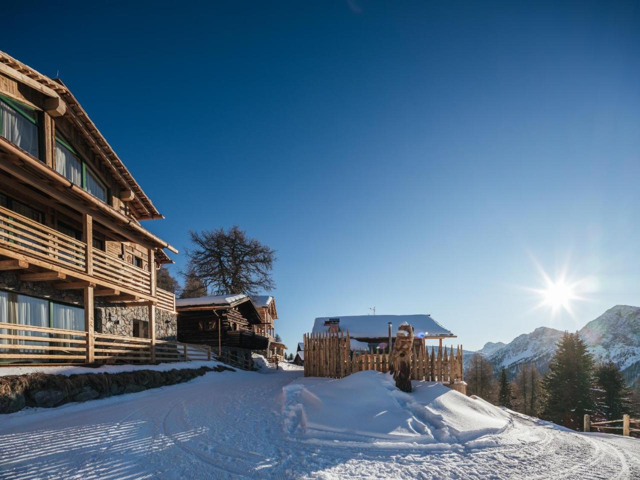 Отель Rifugio Graziani Huette Сан-Виджилио-ди-Мареббе Экстерьер фото